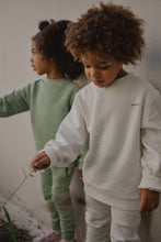 Charger l'image dans la galerie, Sweatshirt ecru en coton bio à logo - Unyform