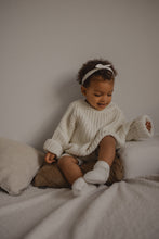 Load image into Gallery viewer, Pull écru en coton 100% biologique