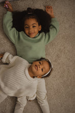 Load image into Gallery viewer, Pull écru en coton 100% biologique